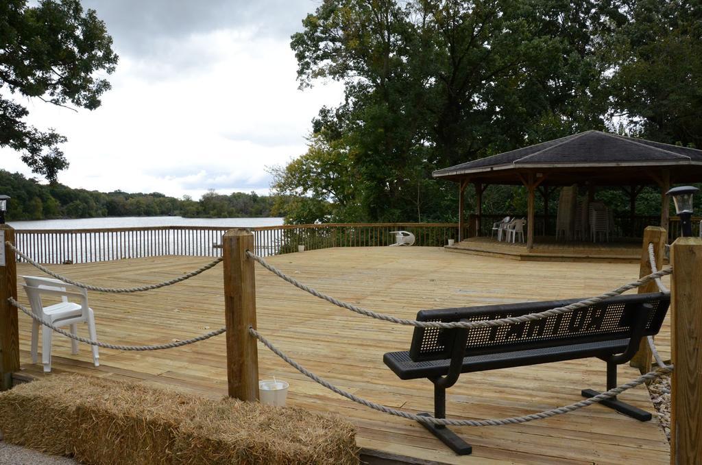 Oregon Paddle Wheel Inn מראה חיצוני תמונה